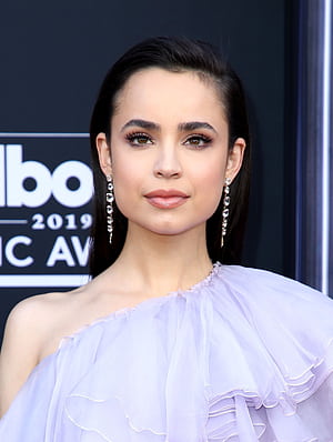 Sofia Carson, Sofia Carson, Carson, Sofia HD phone wallpaper